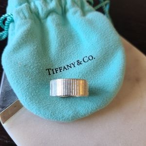 Vintage Tiffany & Co. Coin Edge 925 silver ring
